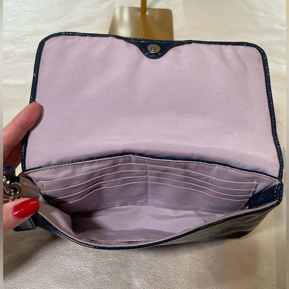 ‼️SPRING SALE Coach Midnight Blue Leather Wristlet 🌙 - Picture 10 of 17